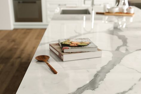 Marble XL slabs with Natura Vein technology