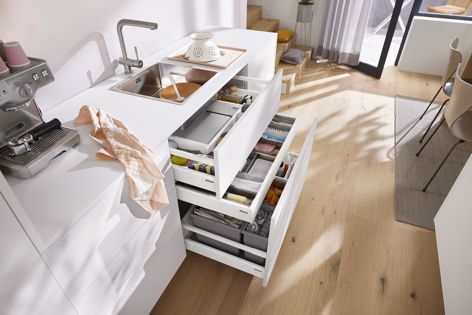 Blum’s u-shaped sink drawer is the perfect solution for storing sponges and dishwashing liquids out of sight yet nearby for when they’re needed.
