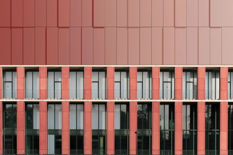 The TEGO solid aluminium cladding system is available in an unlimited range of wet spray PVDF (PPG) and powdercoatings (AkzoNobel and Dulux), providing design flexibility and a seamless overall architectural aesthetic.