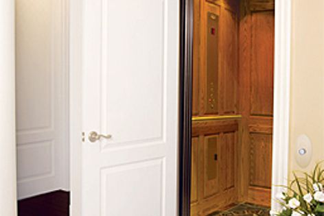 The modular rail system of the Liberty residential home lift enables quick and easy installation.