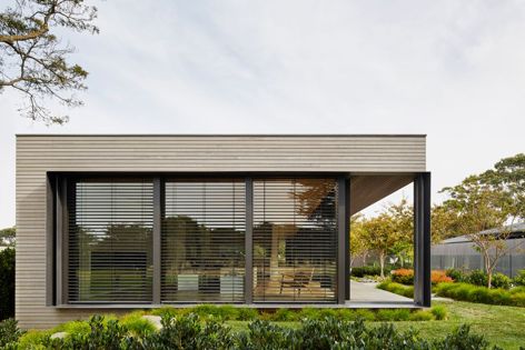 Warema’s external venetian blinds are precision-engineered in Germany, made to endure the harsh Australian climate and installed by Shade Factor’s local specialist team.