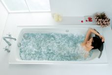Kohler Regatta BubbleMassage bath