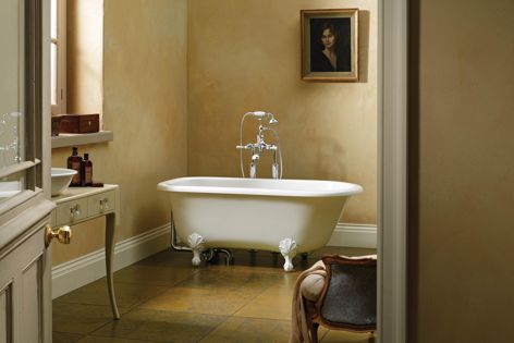 The Wessex bath is beautiful and durable and able to withstand knocks and scratches.