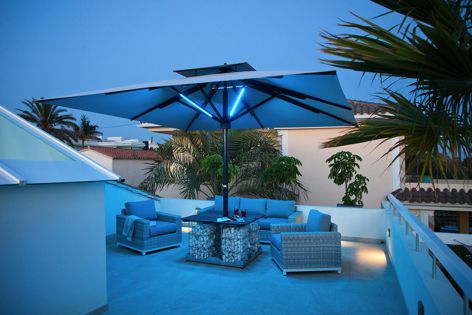 The Amalfi Quadro is a high-performance Caravita umbrella from Shade Factor and is available in a wide range of colours and fabrics.