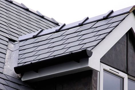 Bathurst Blue has an elegant colour that gives roofs a distinguished and natural-looking finish.