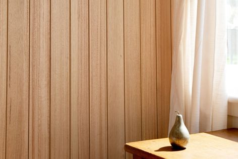 Available in light Tasmanian Oak or rich brown Blackwood, these timber panels can be left uncoated or finished with wax, oil or polyurethane. Matt, gloss and satin options are available.